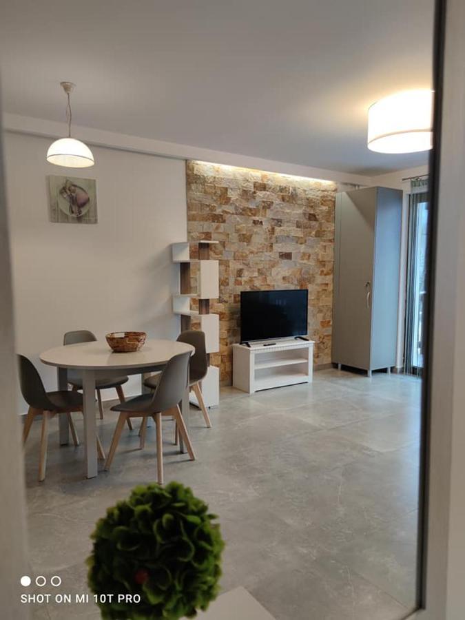 Anastasia Apartments Buşteni Exterior foto